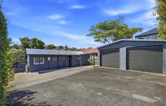 2/14 Montgomery Avenue, Belmont