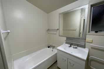 629 York Street, Mahora