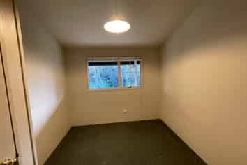 629 York Street, Mahora