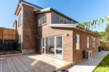 27 Sunshine Boulevard, Sunnyvale