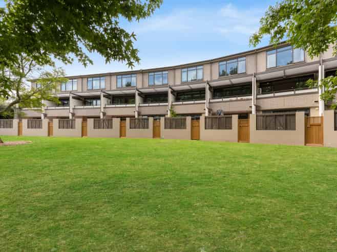 52B/130 Great South Road, Epsom