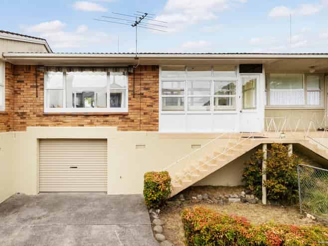 2/3 Grange Road, Mount Eden