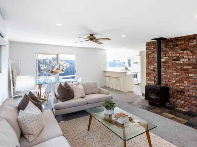 12A Bevin Place, Bryndwr