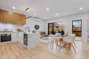 23B Geneva Place, Blockhouse Bay