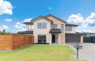 27 Scotsmoor Drive, Wattle Downs