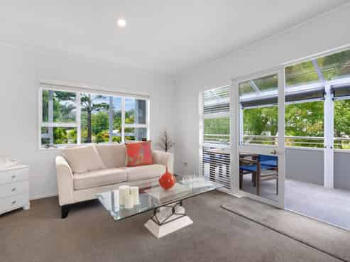 553a East Coast Road, Browns Bay
