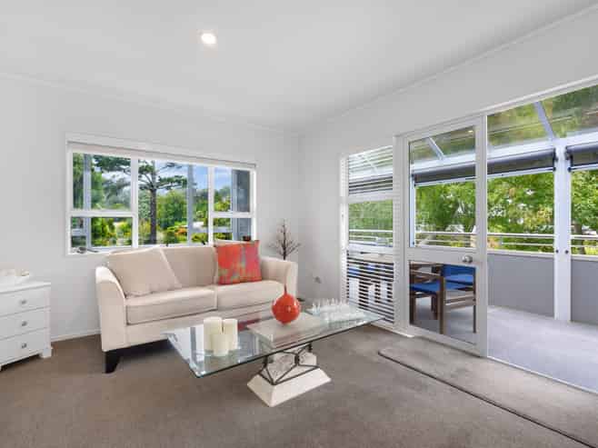 553a East Coast Road, Browns Bay