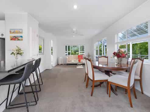 553a East Coast Road, Browns Bay