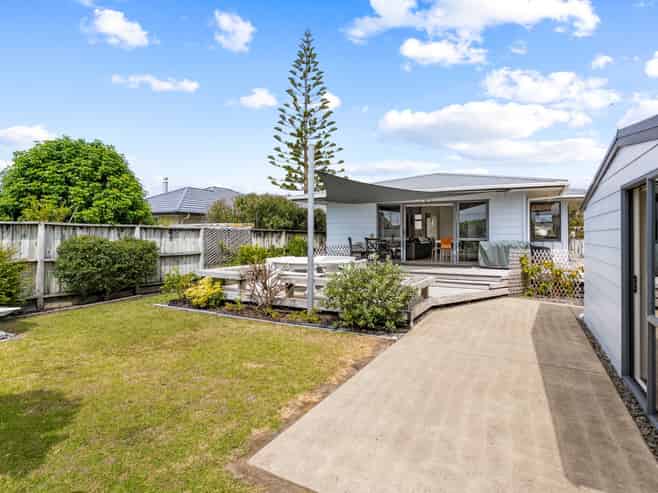 304B Sylvia Road, Whangamata