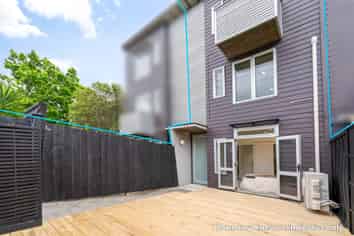 435B West Coast Road, Glen Eden