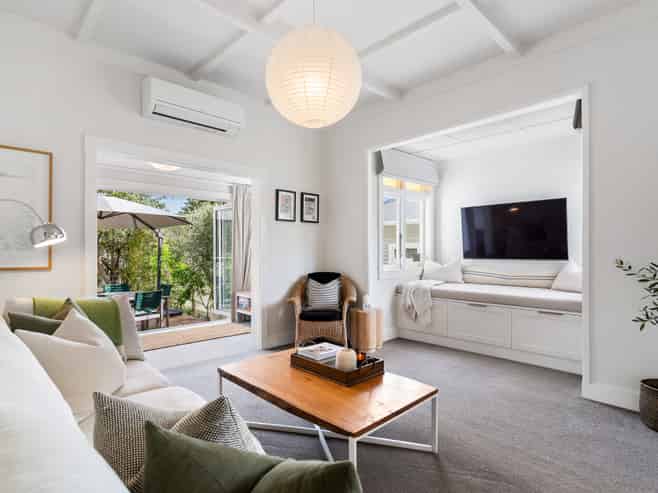 6 Aliford Avenue, One Tree Hill