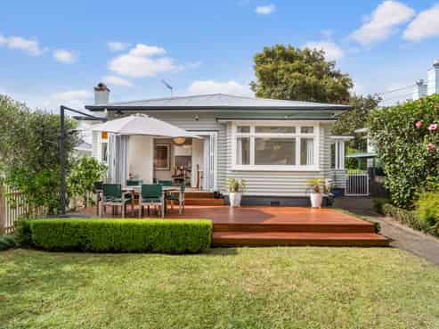 6 Aliford Avenue, One Tree Hill