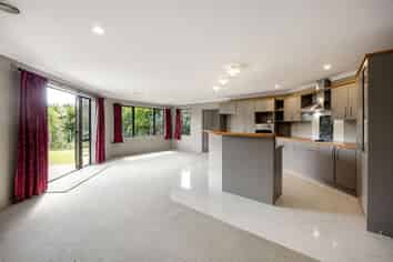 6 Westbury Mews, Huntington