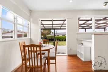 22 Allington Road, Massey