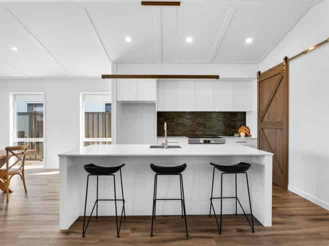 20 Annie Aranui Drive, Poraiti