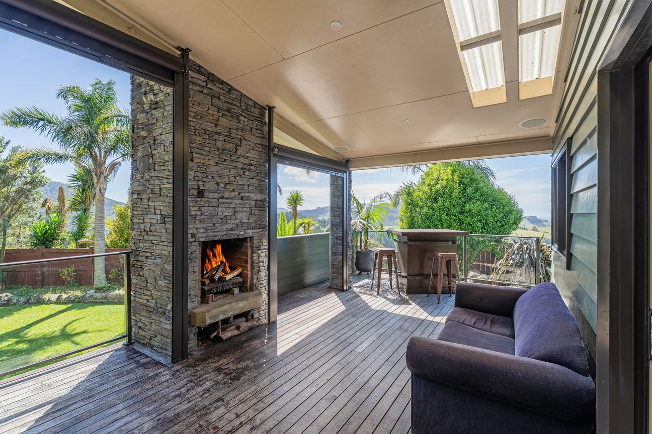 LOVE ENTERTAINING? CHECK THIS ONE OUT!, Whitianga
