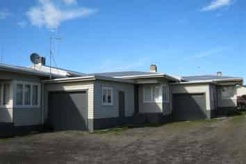 2/582 Papamoa Beach Road, Papamoa