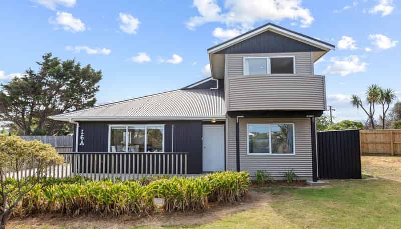 16A Karaka Street, Otaki Beach