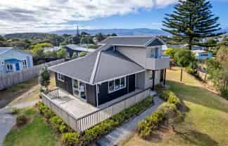 16A Karaka Street, Otaki Beach