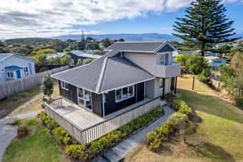 16A Karaka Street, Otaki Beach