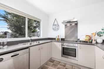 16A Karaka Street, Otaki Beach