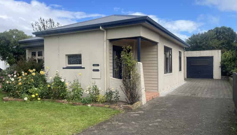 405  Elles Road , Strathern