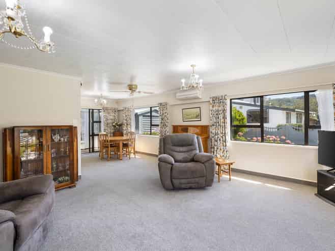 86 Bell Street, Featherston