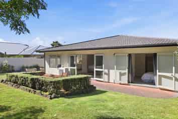 5 Kawaroa Close, New Plymouth Central