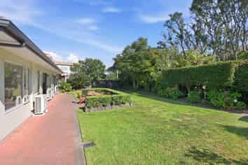 5 Kawaroa Close, New Plymouth Central