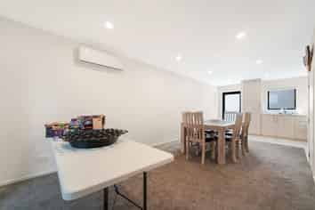 3/137 Tirimoana Road, Te Atatu South