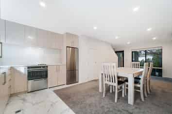 3/137 Tirimoana Road, Te Atatu South