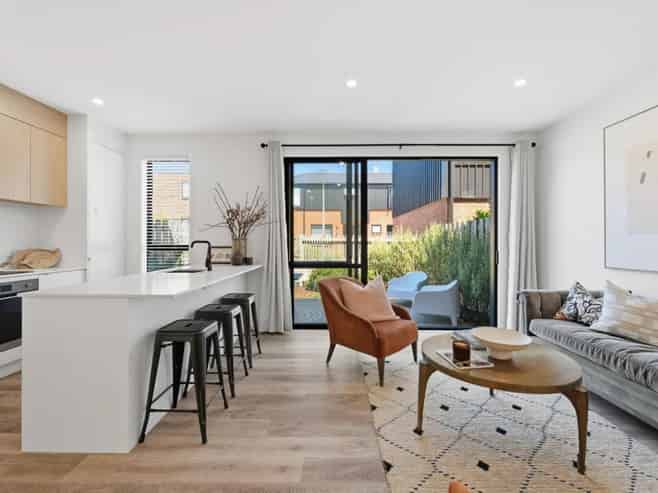 54 Tahuhu Road , Mount Wellington