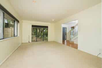 71 Te Wharau Drive, Greenhithe