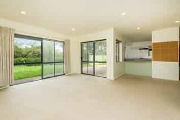 71 Te Wharau Drive, Greenhithe