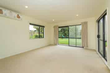 71 Te Wharau Drive, Greenhithe