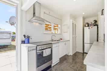 25 Ruapehu Street, Castlecliff