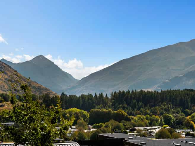 101 West Meadows Drive, Wanaka