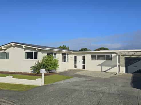 269 Sewell Street, Hokitika