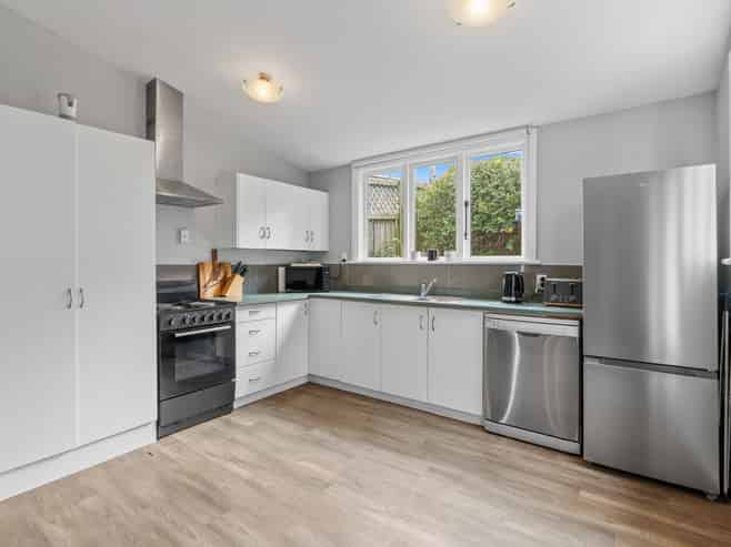 24 Neidpath Road, Mornington