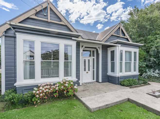 24 Neidpath Road, Mornington