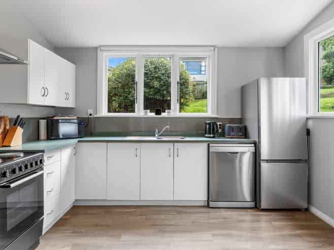 24 Neidpath Road, Mornington