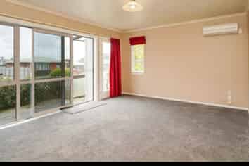 5 Biggar Street, Strathern