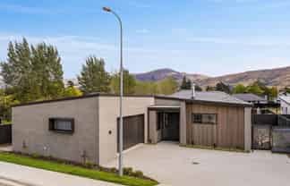 21 Alpha Street, CROMWELL