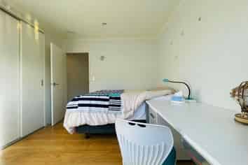 10 Mary Forgham Drive, Greenhithe