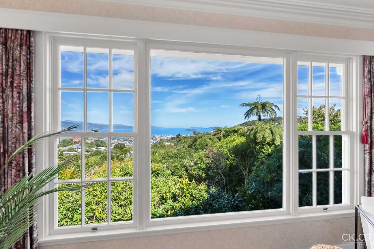 FIRST TIME ON THE MARKET - VIEWS & POTENTIAL - Altro