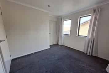 11/4 Wallson Crescent, Wiri