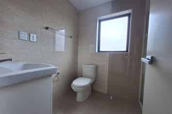 11/4 Wallson Crescent, Wiri