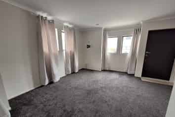 11/4 Wallson Crescent, Wiri