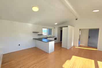 22 Simons Street, Moturoa