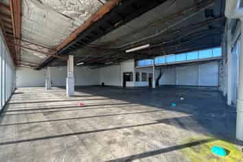 Versatile High Profile Corner Site